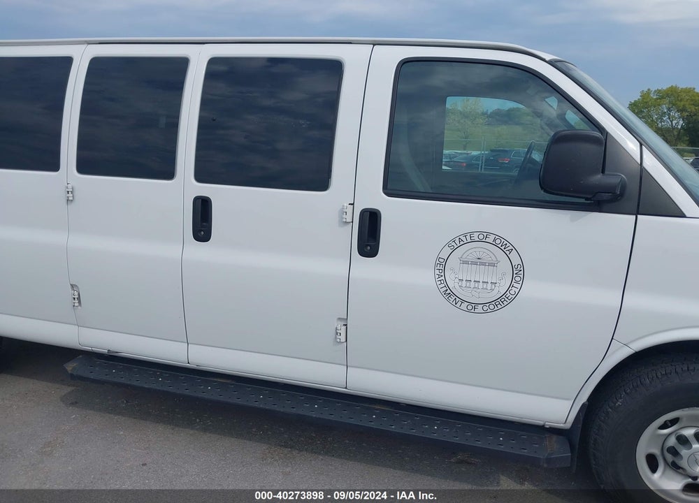 2020 CHEVROLET EXPRESS PASSENGER LS VIN: 1GAZGNFGXL1165193