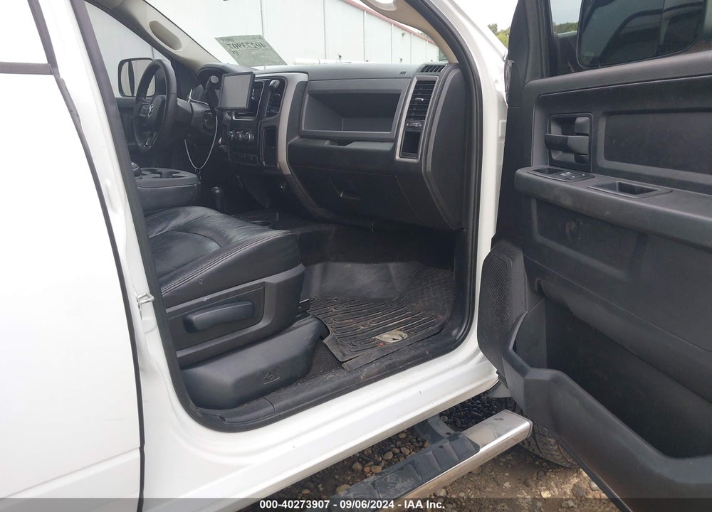 2017 RAM 2500 TRADESMAN 4X4 6'4 BOX VIN: 3C6UR5CJ5HG569515