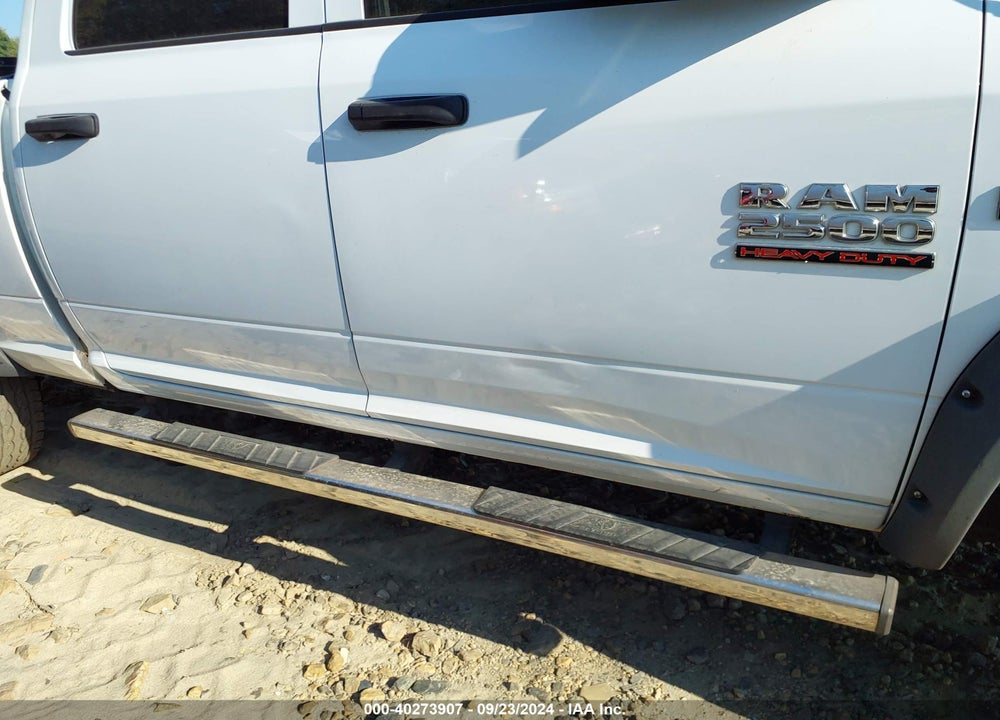 2017 RAM 2500 TRADESMAN 4X4 6'4 BOX VIN: 3C6UR5CJ5HG569515