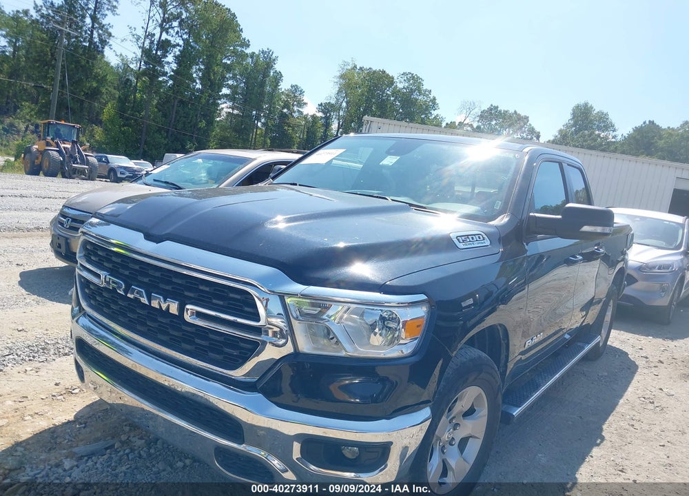 2022 RAM 1500 BIG HORN QUAD CAB 4X4 6'4 BOX VIN: 1C6SRFBT2NN480536