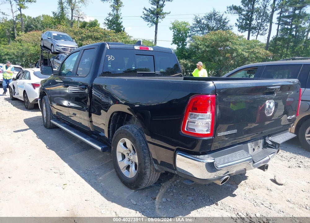 2022 RAM 1500 BIG HORN QUAD CAB 4X4 6'4 BOX VIN: 1C6SRFBT2NN480536