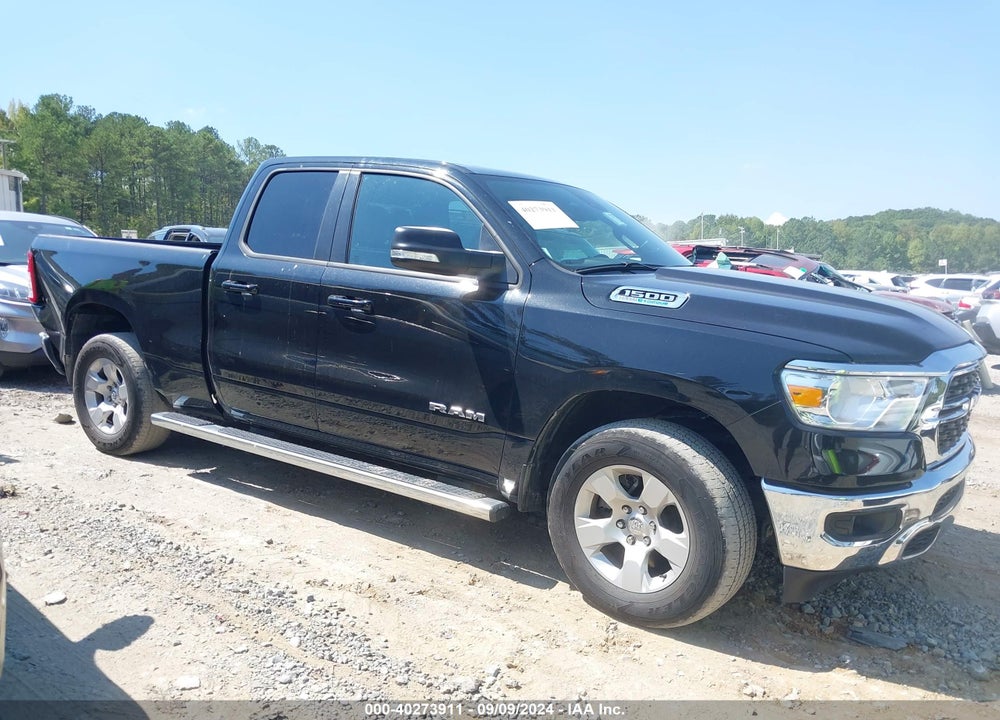 2022 RAM 1500 BIG HORN QUAD CAB 4X4 6'4 BOX VIN: 1C6SRFBT2NN480536