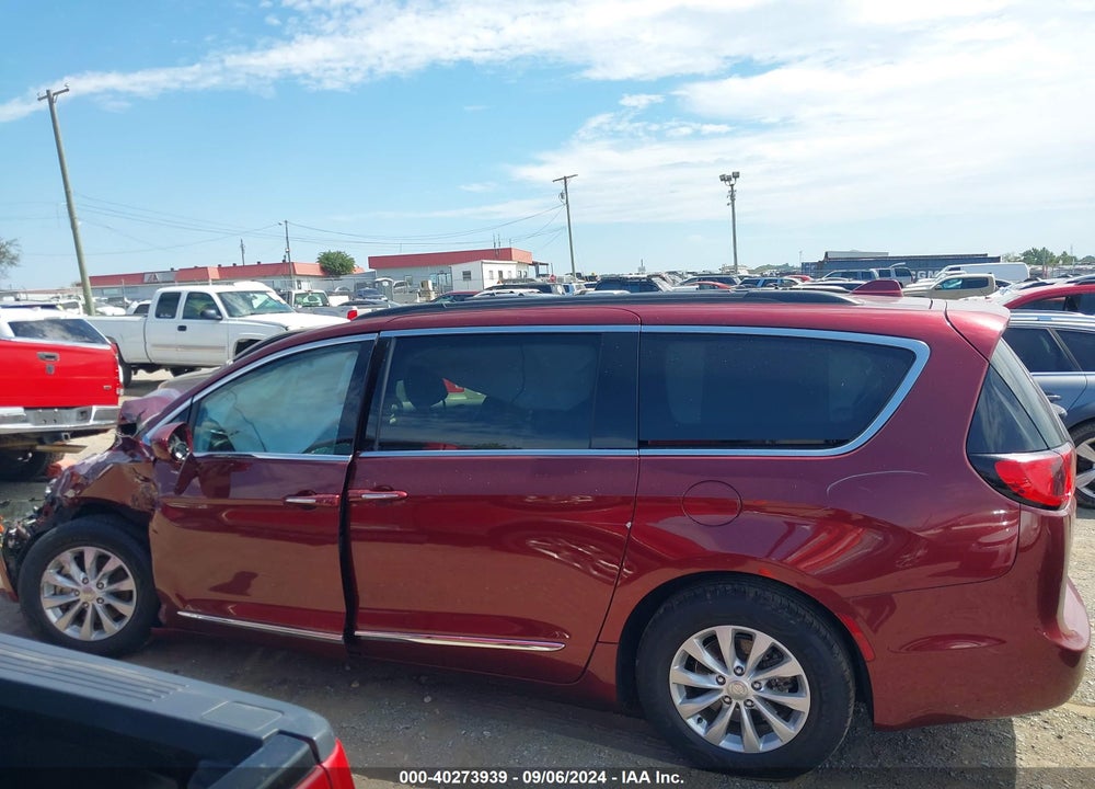 2017 CHRYSLER PACIFICA TOURING L VIN: 2C4RC1BGXHR661275
