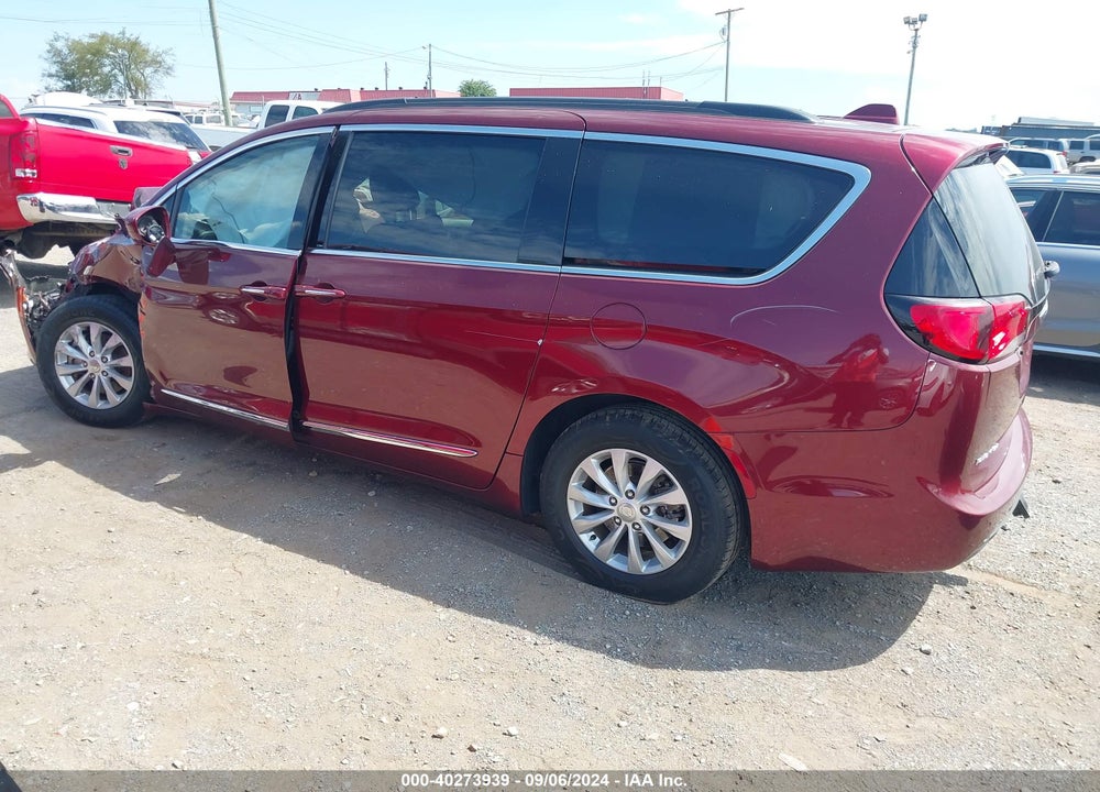 2017 CHRYSLER PACIFICA TOURING L VIN: 2C4RC1BGXHR661275
