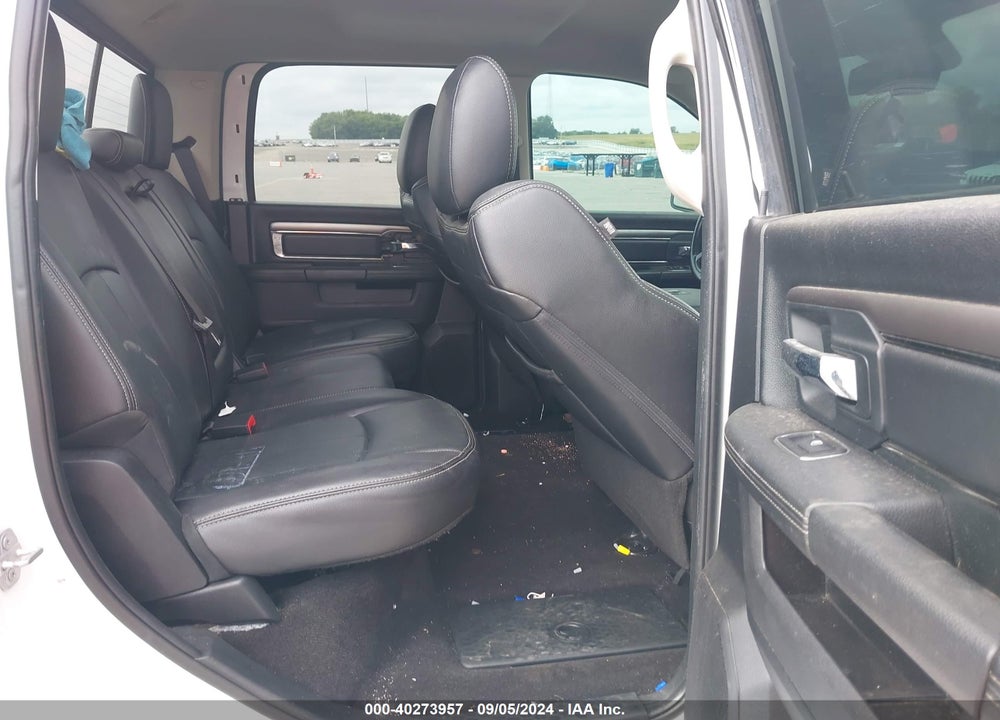 2018 RAM 1500 NIGHT 4X4 5'7 BOX VIN: 1C6RR7MT5JS162892