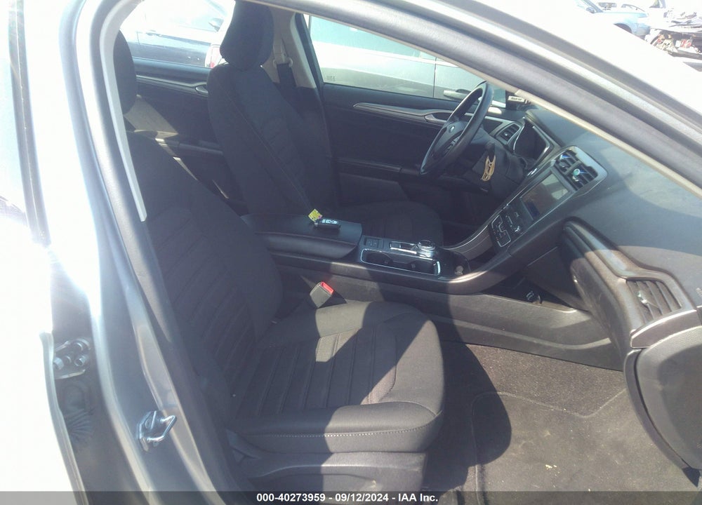 2020 FORD FUSION SE VIN: 3FA6P0HD0LR254170