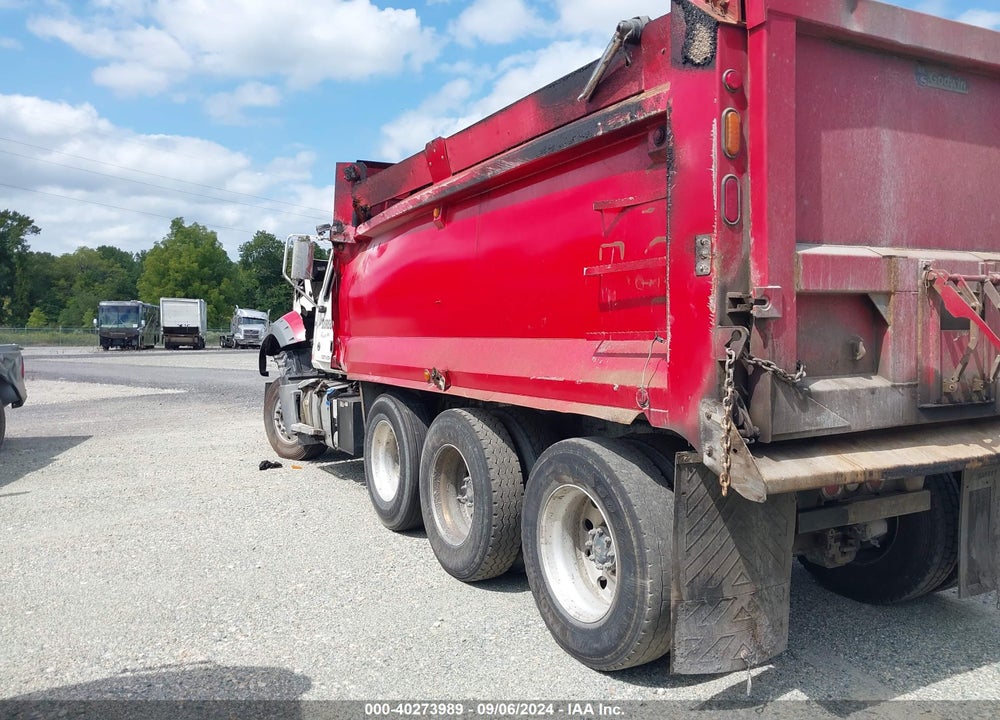 2019 MACK GRANITE VIN: 1M2GR2GC8KM002022