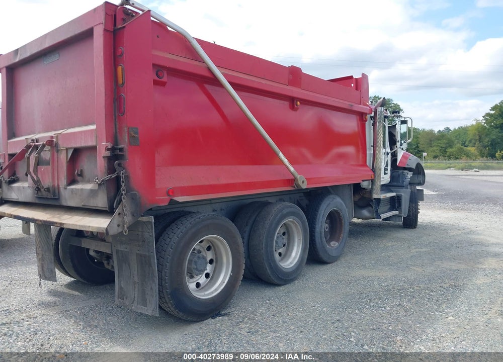 2019 MACK GRANITE VIN: 1M2GR2GC8KM002022