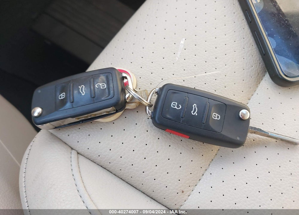 2015 VOLKSWAGEN TIGUAN SEL VIN: WVGBV7AX5FW582287