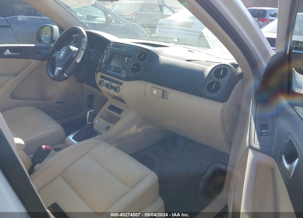 2015 VOLKSWAGEN TIGUAN SEL VIN: WVGBV7AX5FW582287
