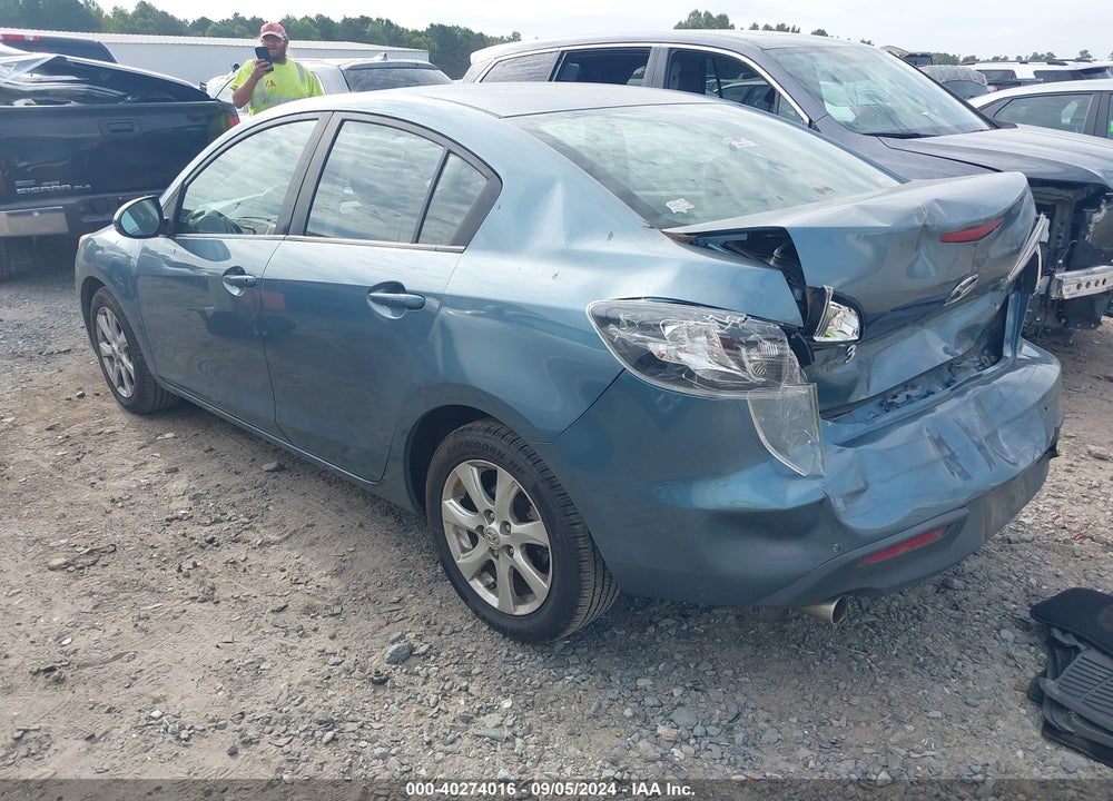 2010 MAZDA 3 I TOURING VIN: JM1BL1SG0A1173948