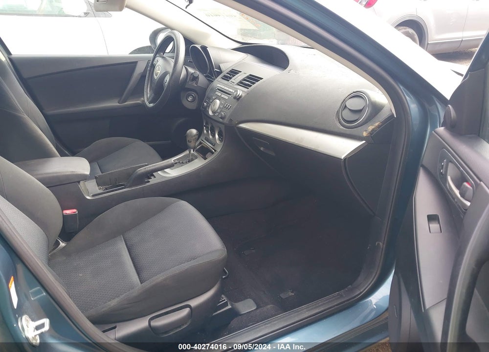 2010 MAZDA 3 I TOURING VIN: JM1BL1SG0A1173948