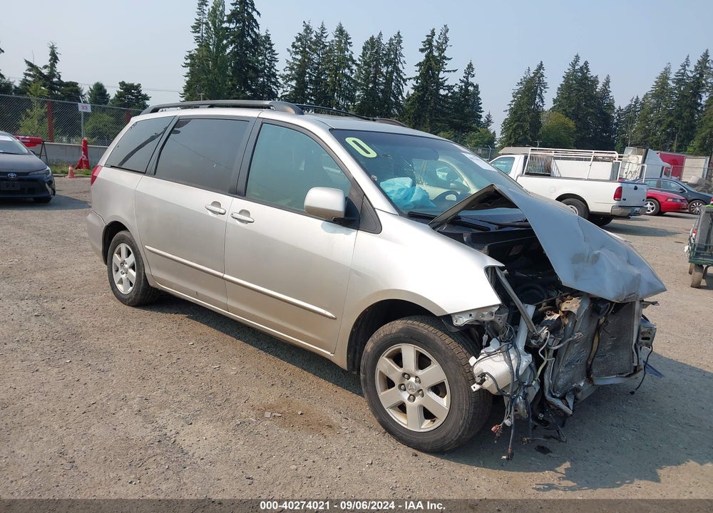 2004 TOYOTA SIENNA XLE VIN: 5TDZA22C44S129448