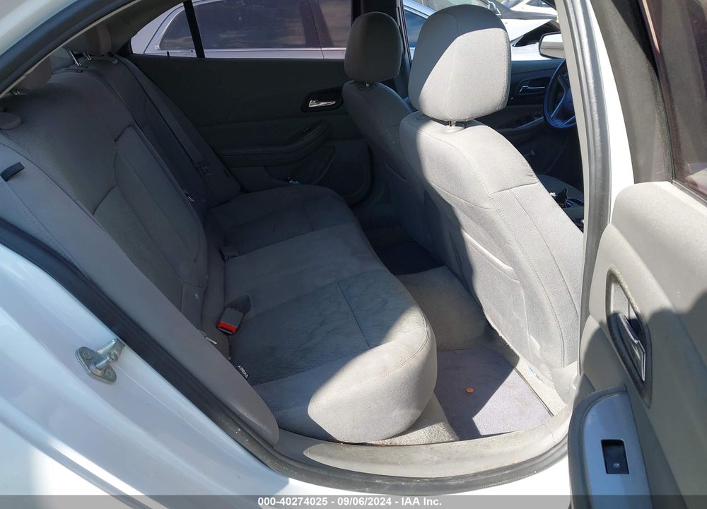 2015 CHEVROLET MALIBU LS VIN: 1G11B5SL3FF112227