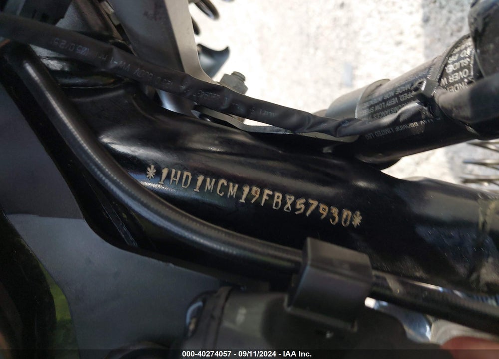2015 HARLEY-DAVIDSON FLRT FREE WHEELER VIN: 1HD1MCM19FB857930