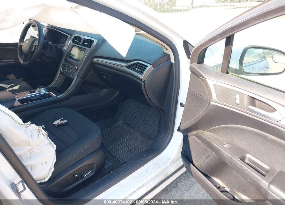 2018 FORD FUSION SE VIN: 3FA6P0HD0JR228150