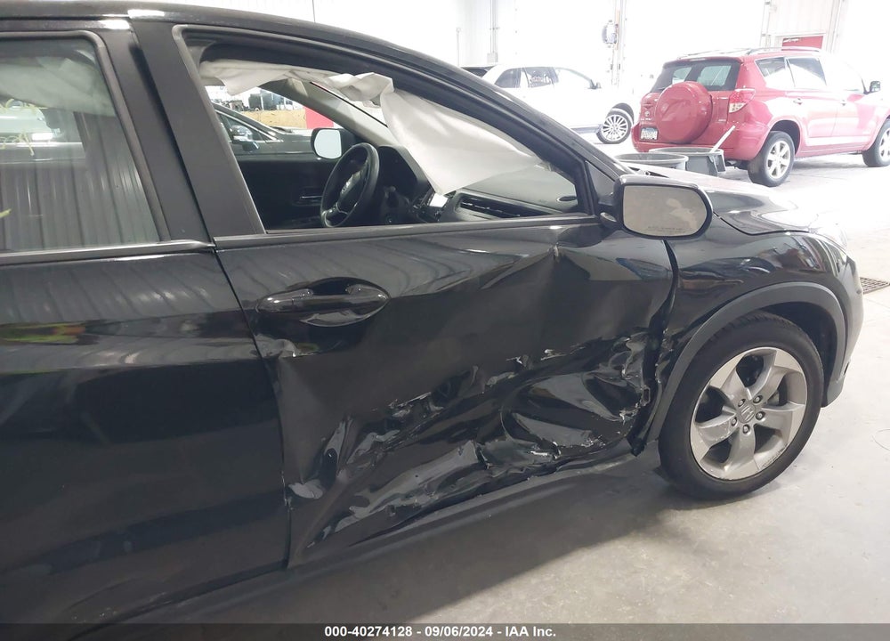 2019 HONDA HR-V LX VIN: 3CZRU6H37KG726489