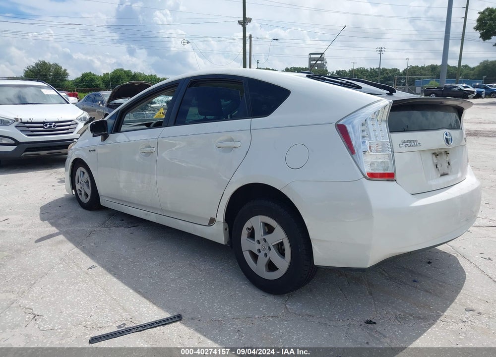 2011 TOYOTA PRIUS TWO VIN: JTDKN3DU6B5340185