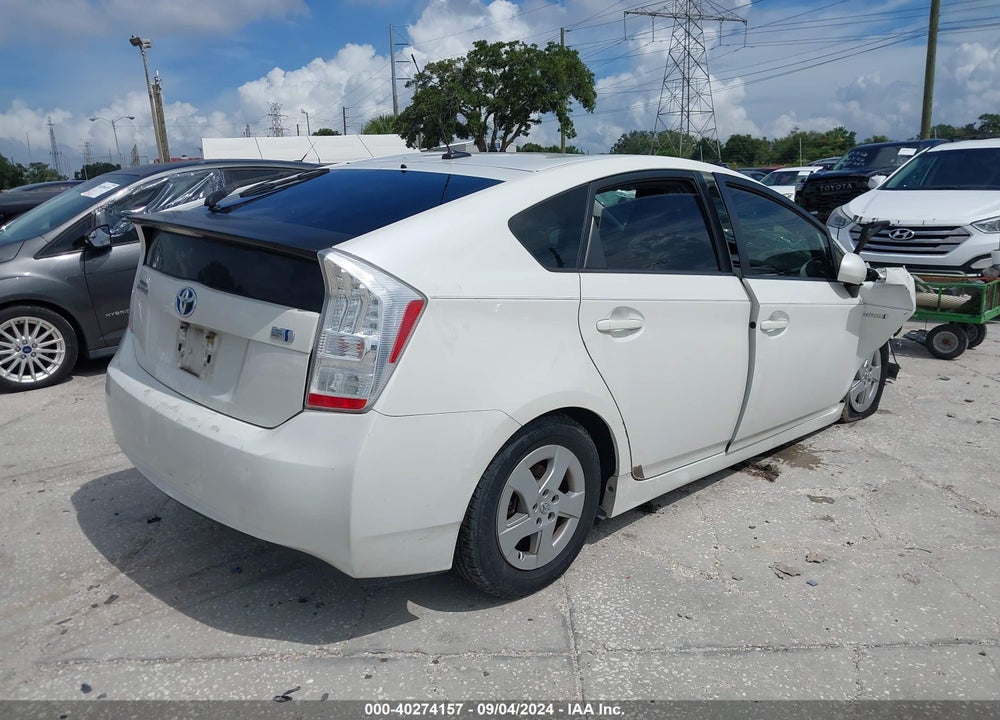 2011 TOYOTA PRIUS TWO VIN: JTDKN3DU6B5340185