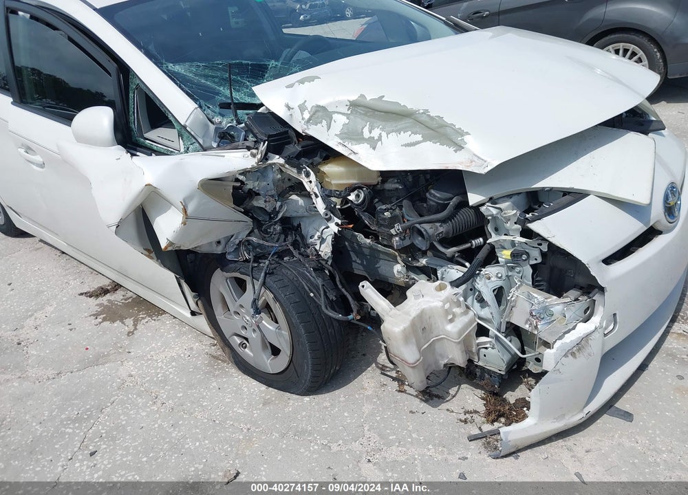 2011 TOYOTA PRIUS TWO VIN: JTDKN3DU6B5340185