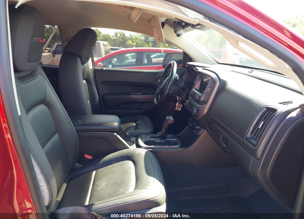 2021 GMC CANYON 4WD SHORT BOX AT4 - LEATHER VIN: 1GTP6FE16M1189061
