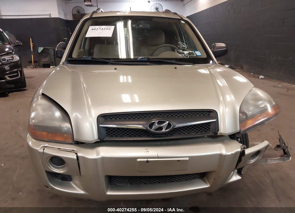 2009 HYUNDAI TUCSON GLS VIN: KM8JM12B69U936476