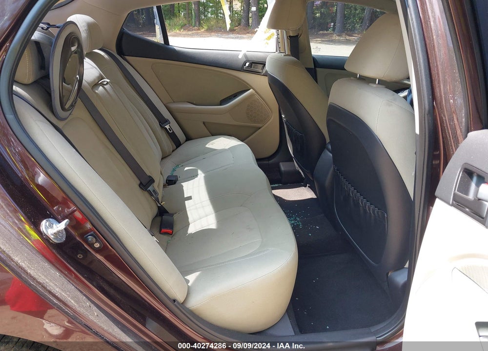 2011 KIA OPTIMA LX VIN: KNAGM4A76B5122015