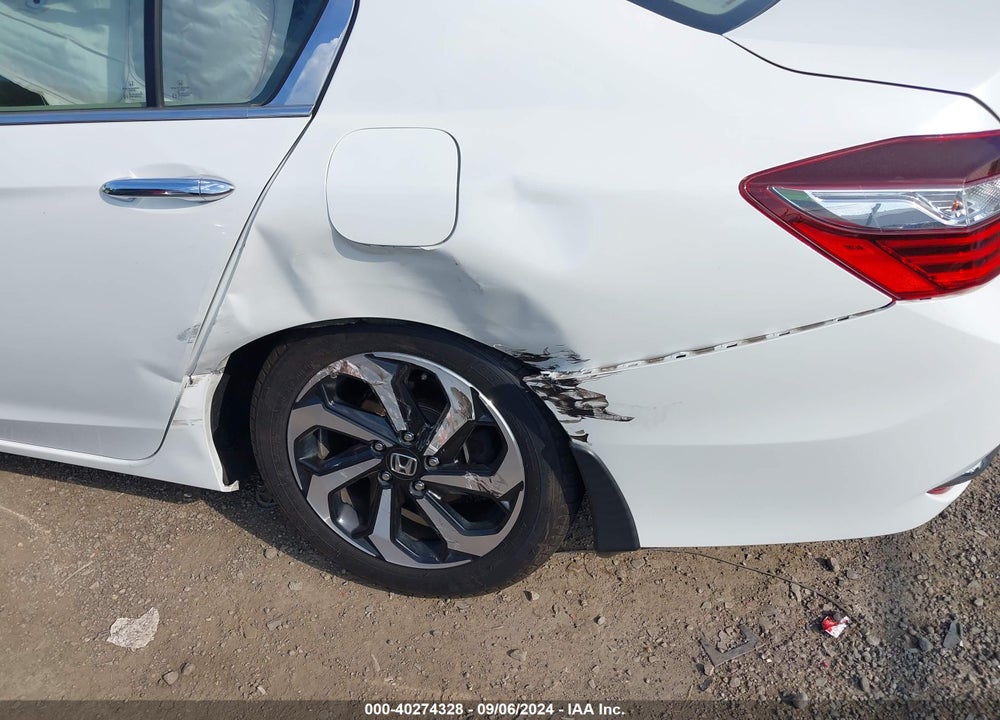 2017 HONDA ACCORD EX-L V6 VIN: 1HGCR3F89HA030820