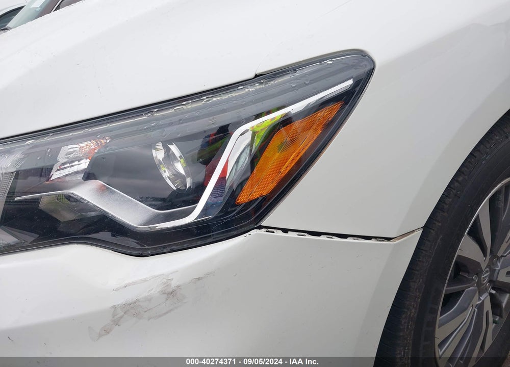 2020 NISSAN PATHFINDER SV 2WD VIN: 5N1DR2BN0LC608921