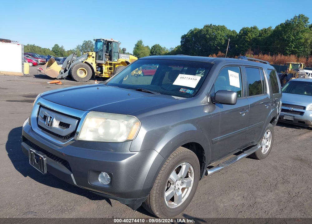 2011 HONDA PILOT EX VIN: 5FNYF4H42BB037586