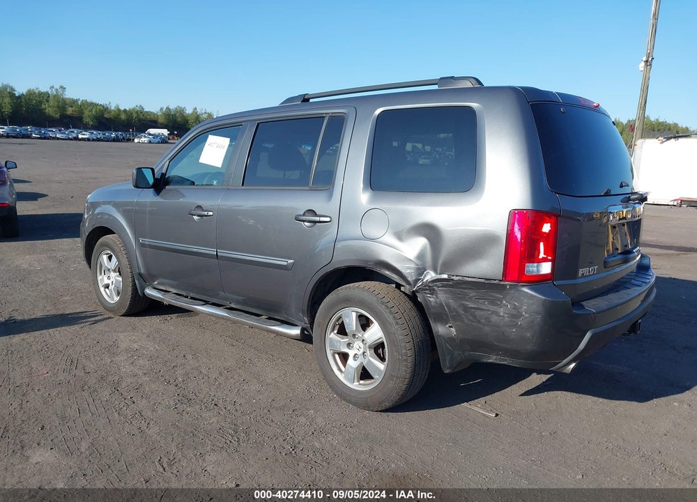 2011 HONDA PILOT EX VIN: 5FNYF4H42BB037586