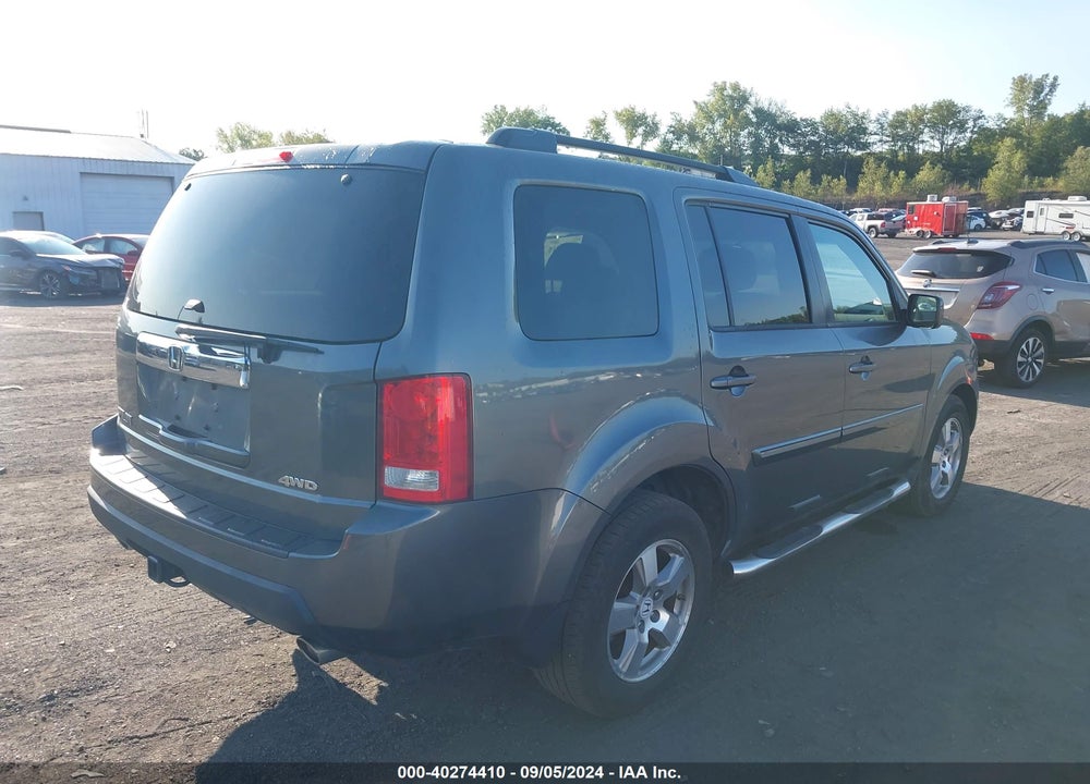 2011 HONDA PILOT EX VIN: 5FNYF4H42BB037586