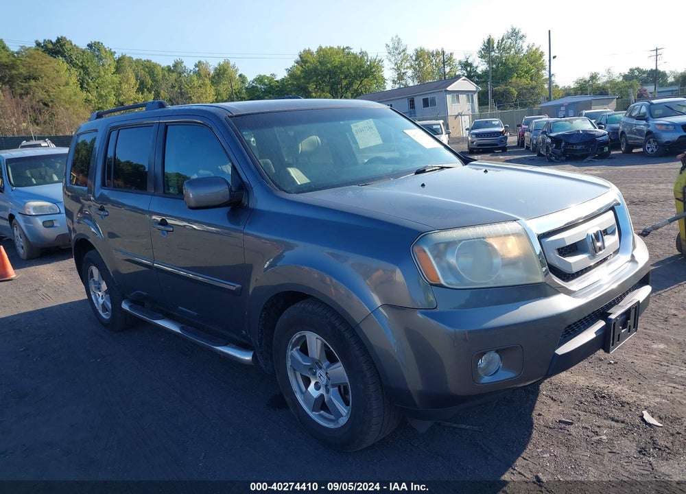 2011 HONDA PILOT EX VIN: 5FNYF4H42BB037586