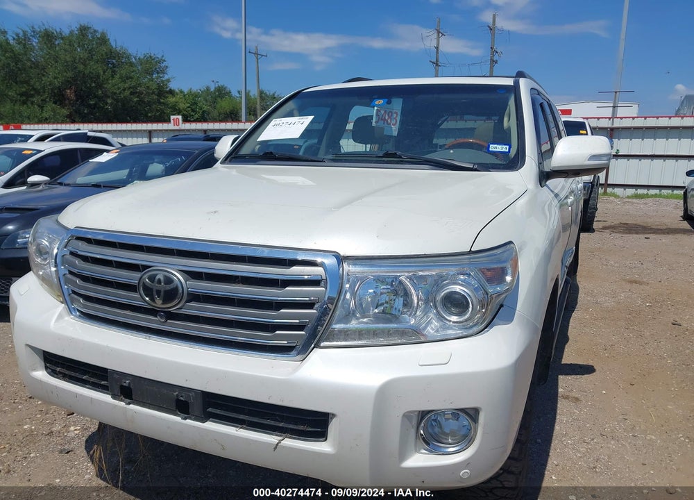 2015 TOYOTA LAND CRUISER V8 VIN: JTMHY7AJ1F4032890