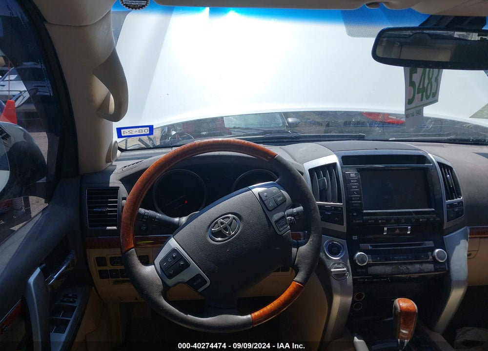 2015 TOYOTA LAND CRUISER V8 VIN: JTMHY7AJ1F4032890