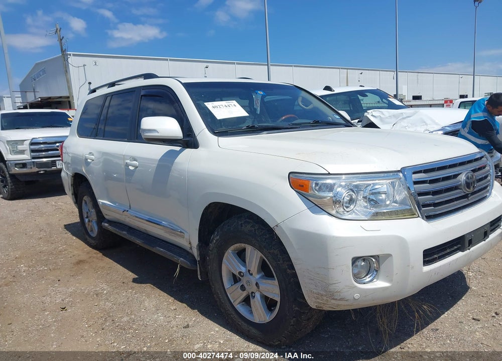 2015 TOYOTA LAND CRUISER V8 VIN: JTMHY7AJ1F4032890