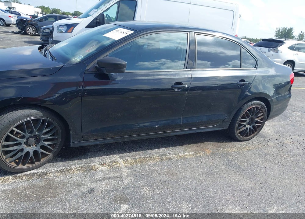 2013 VOLKSWAGEN JETTA VIN: 3VW1K7AJ2DM414315