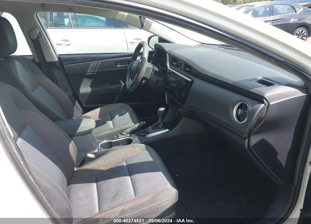 2017 TOYOTA COROLLA LE VIN: 2T1BURHE4HC927909