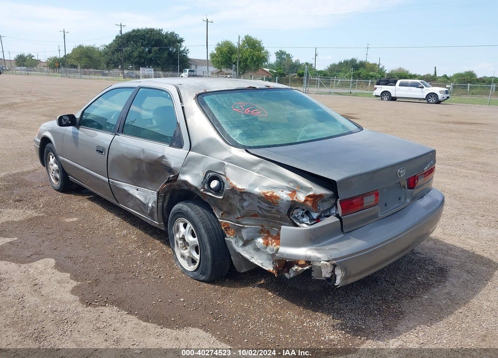 1999 TOYOTA CAMRY LE VIN: 4T1BG22K7XU486352