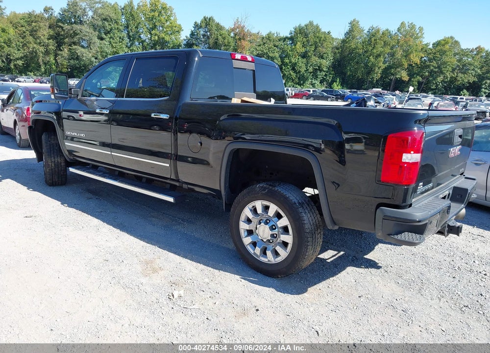 2017 GMC SIERRA 2500HD DENALI VIN: 1GT12UEY4HF240925