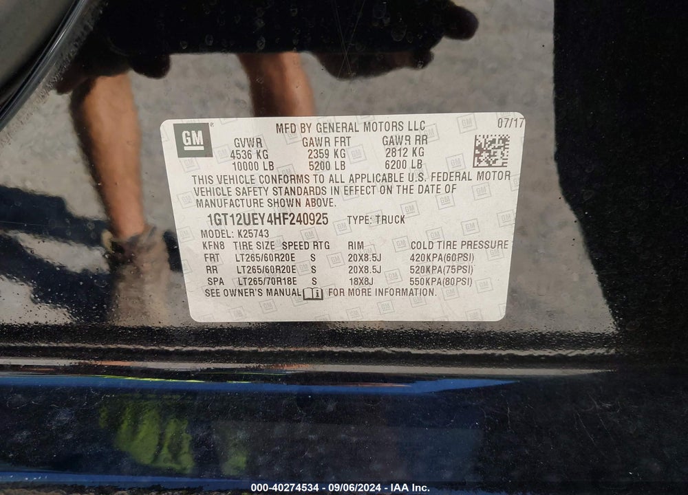 2017 GMC SIERRA 2500HD DENALI VIN: 1GT12UEY4HF240925
