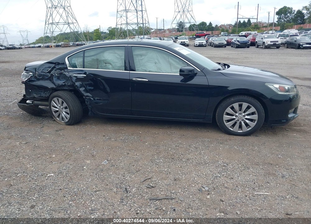 2015 HONDA ACCORD EX-L V-6 VIN: 1HGCR3F88FA007218