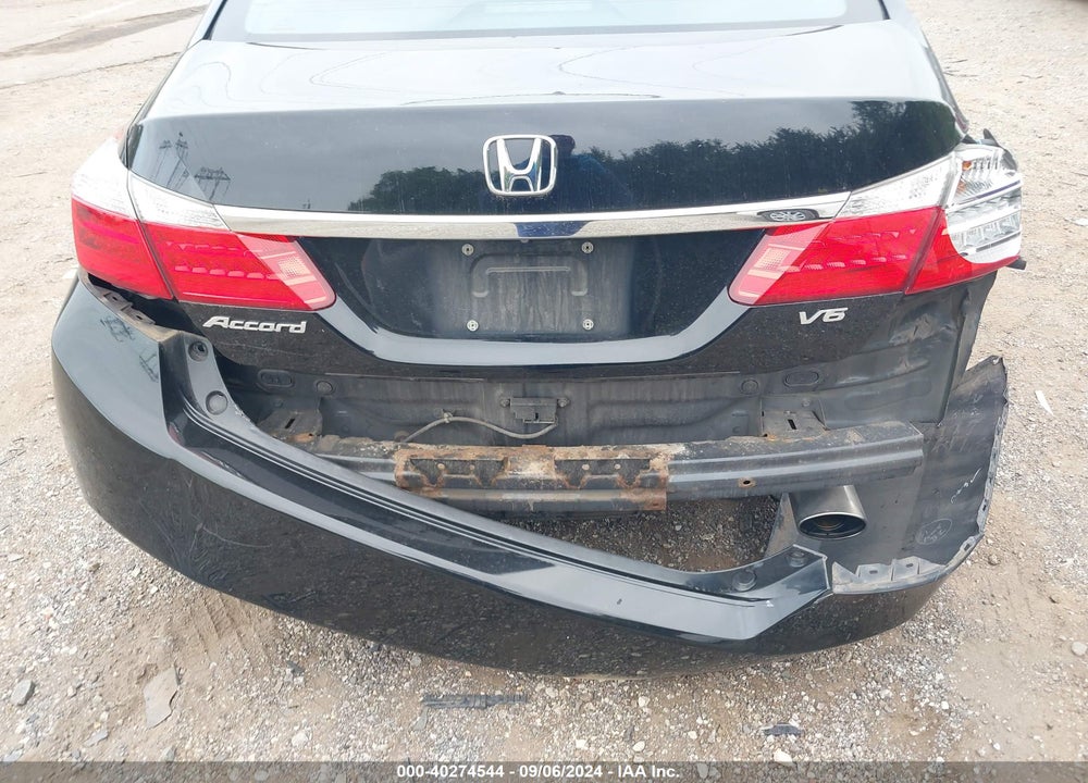 2015 HONDA ACCORD EX-L V-6 VIN: 1HGCR3F88FA007218