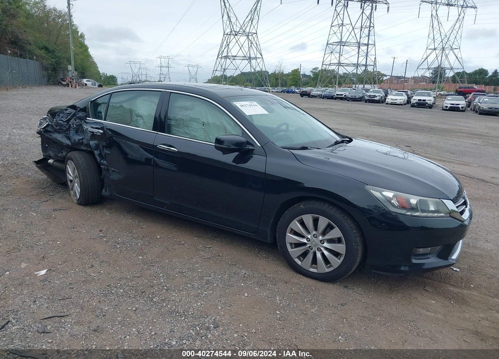 2015 HONDA ACCORD EX-L V-6 VIN: 1HGCR3F88FA007218