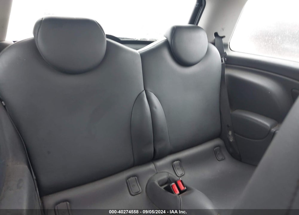 2005 MINI COOPER S VIN: WMWRE33595TL12001