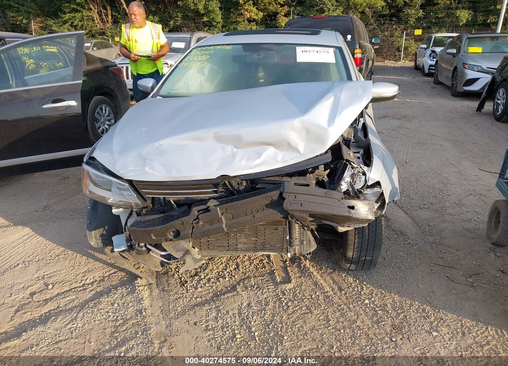 2014 VOLKSWAGEN JETTA 1.8T SE VIN: 3VWD07AJ4EM443187