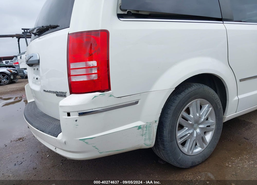 2010 CHRYSLER TOWN & COUNTRY NEW LIMITED VIN: 2A4RR7DX0AR458474