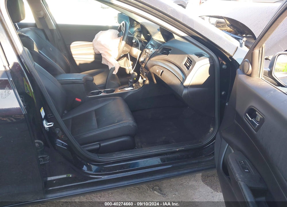2013 ACURA ILX 2.0L VIN: 19VDE1F7XDE010182
