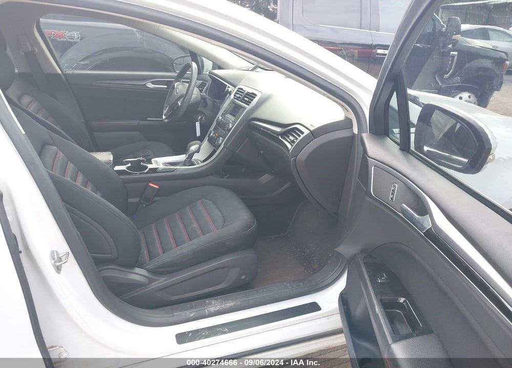 2014 FORD FUSION SE VIN: 3FA6P0H79ER311558