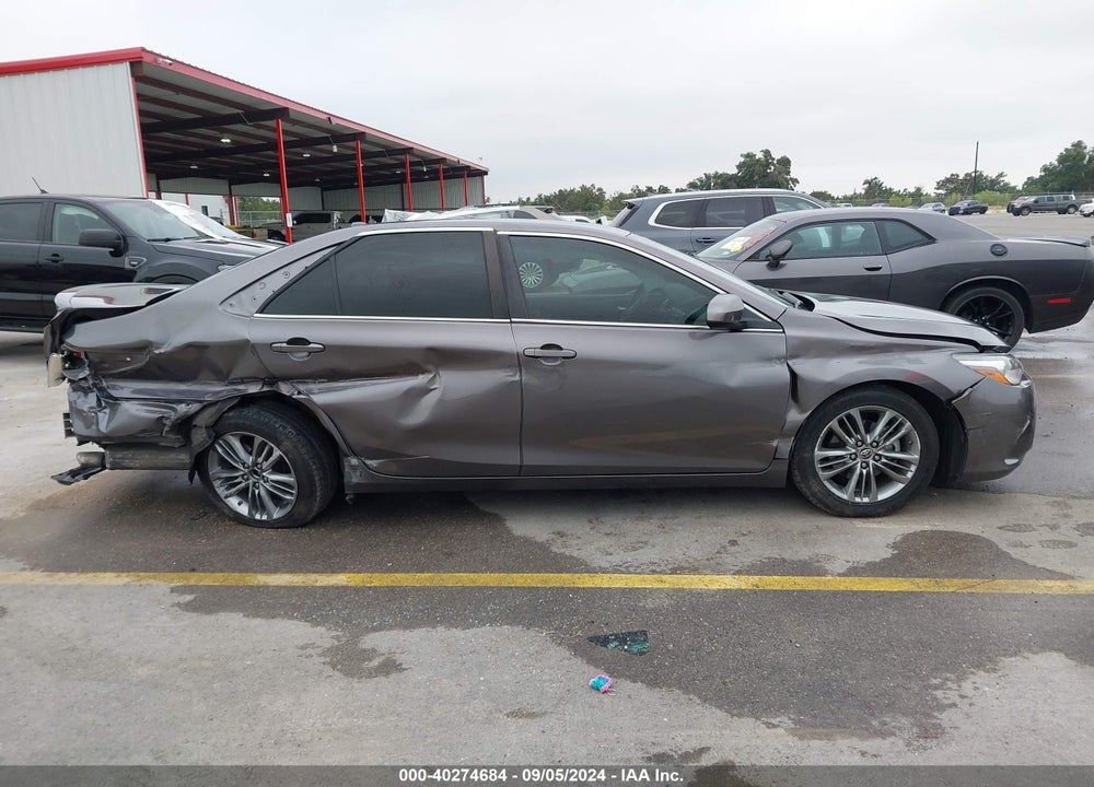 2015 TOYOTA CAMRY SE VIN: 4T1BF1FKXFU066140